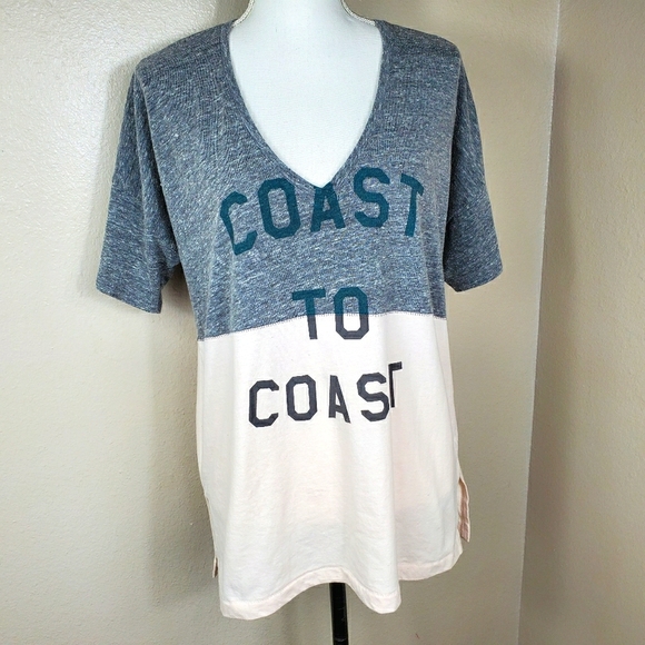 Lucky Brand Tops - Lucky Brand V-neck Top.    Sz L